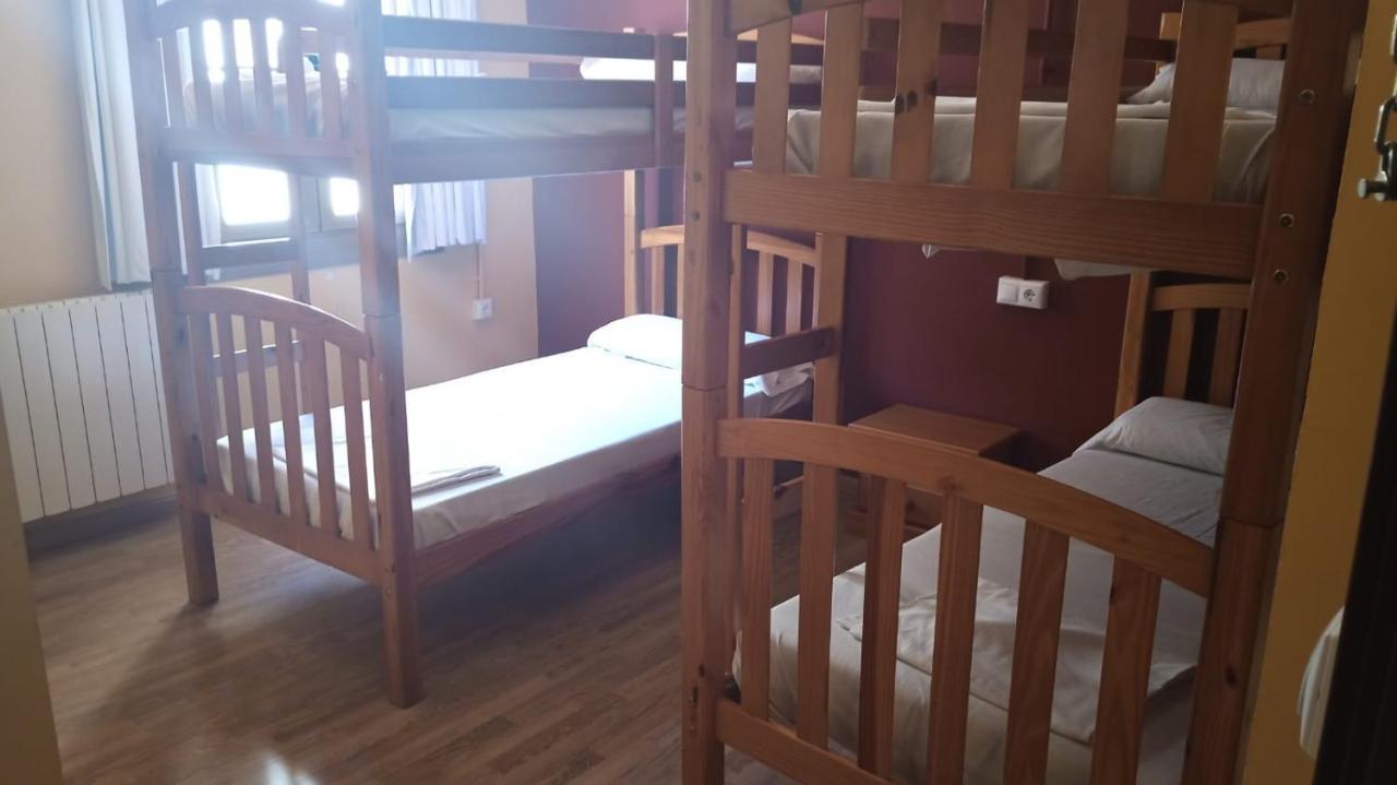 Albergue Pirenarium Sabiñánigo 外观 照片